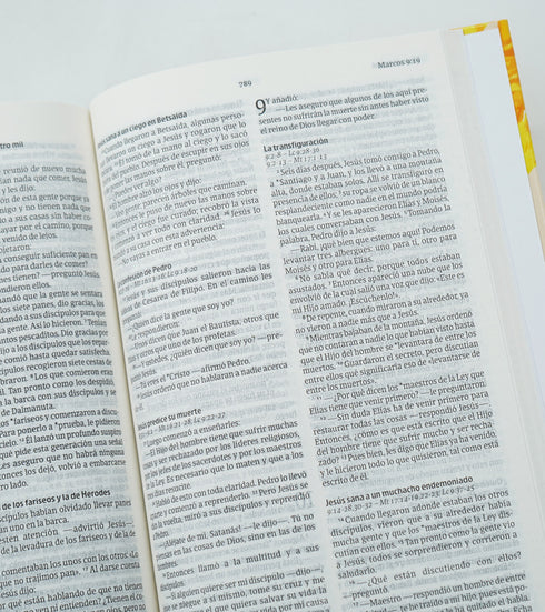 Biblia NVI Ultrafina - Tapa Dura Flores Amarillas